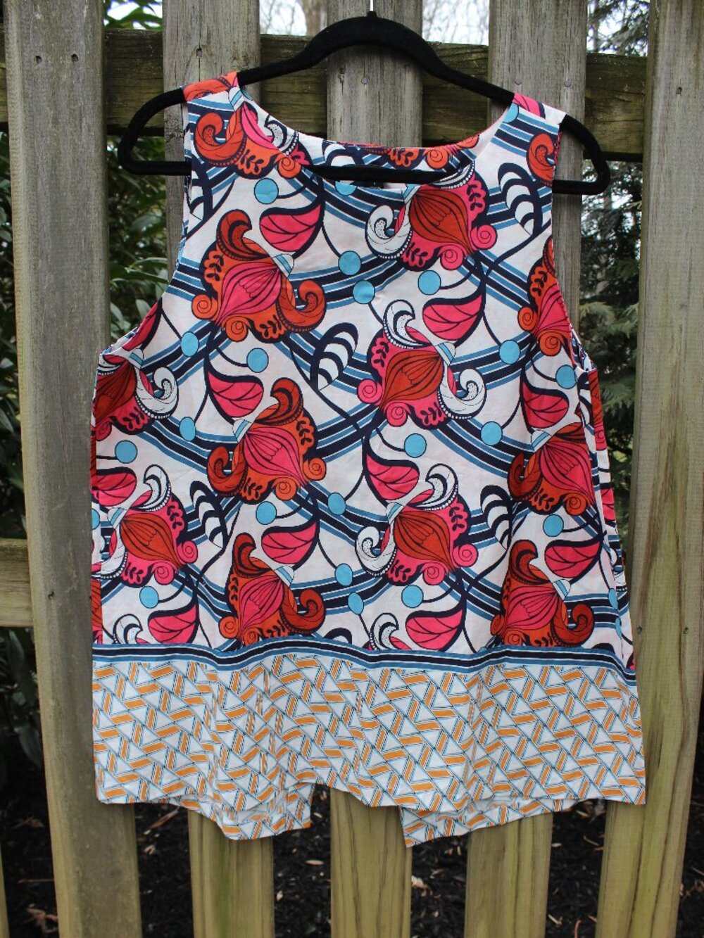 Ann Taylor Tunic Top Back Buttons
